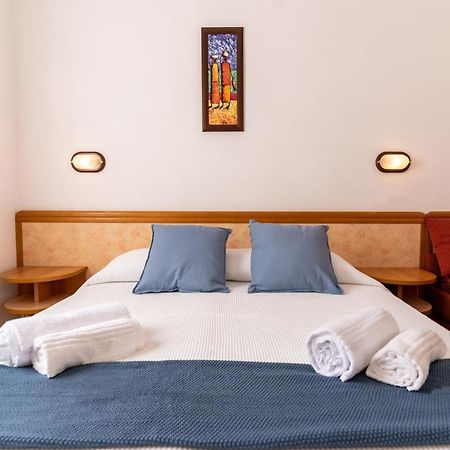 Hotel Greta B&B ريميني المظهر الخارجي الصورة