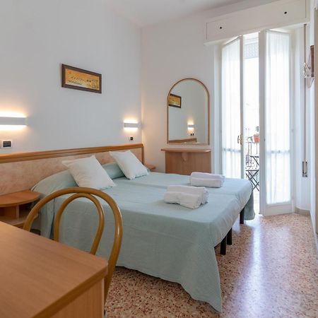 Hotel Greta B&B ريميني المظهر الخارجي الصورة