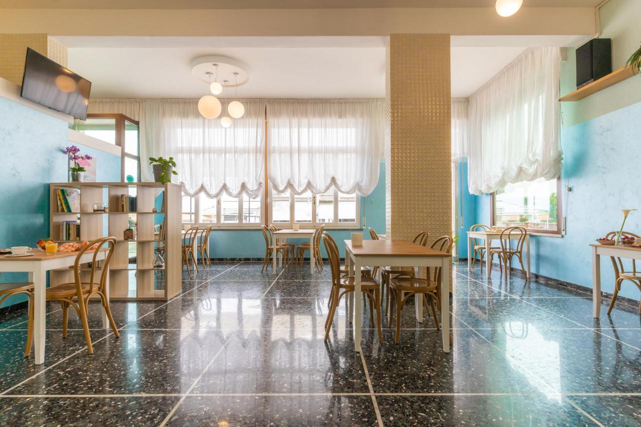Hotel Greta B&B ريميني المظهر الخارجي الصورة