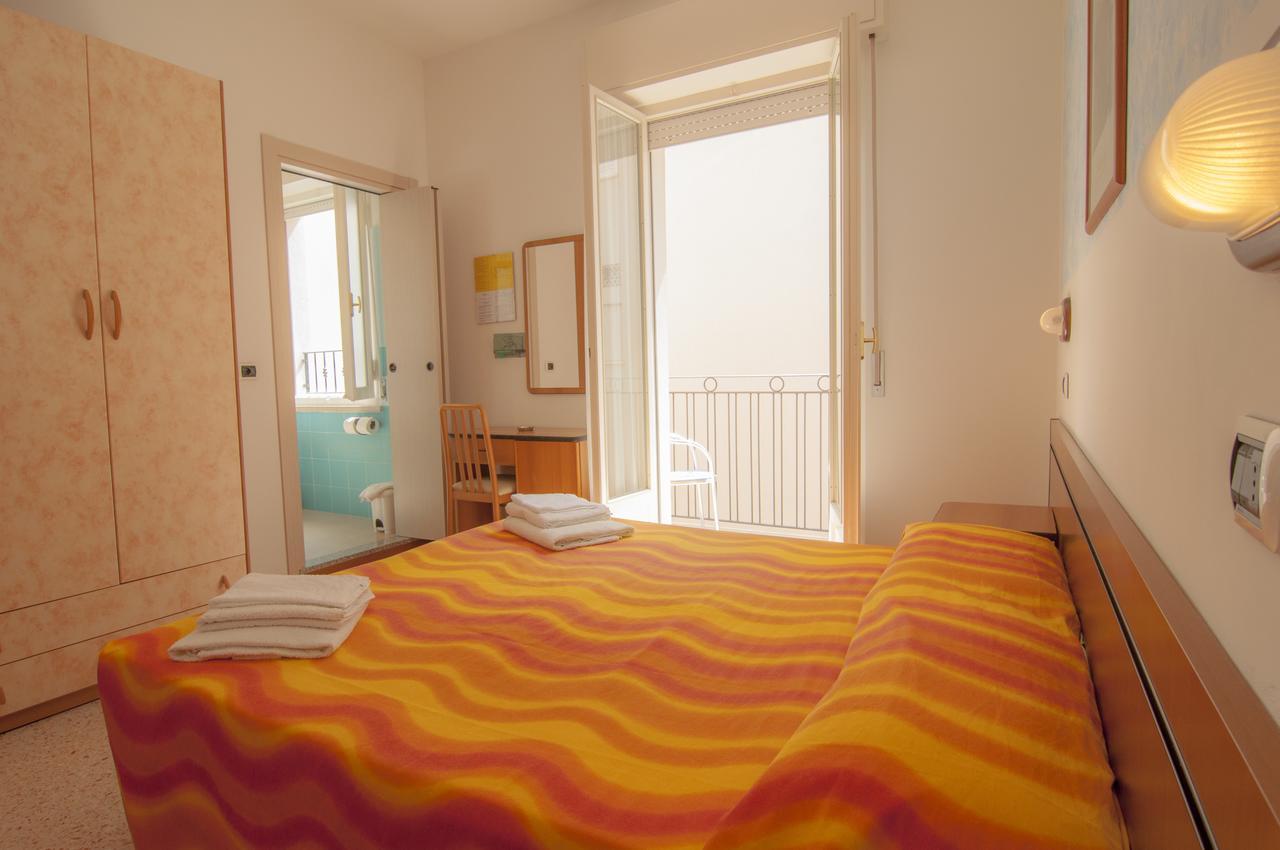 Hotel Greta B&B ريميني المظهر الخارجي الصورة