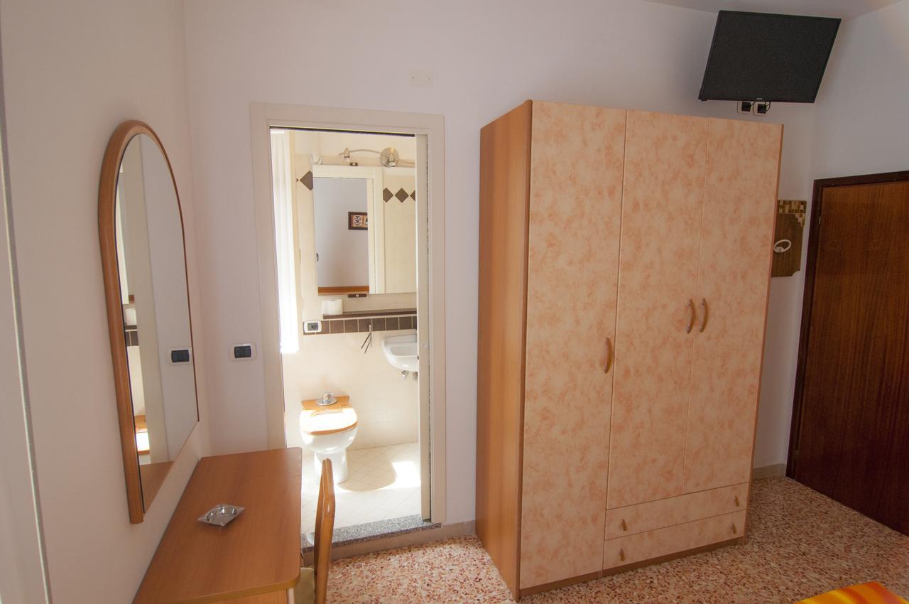 Hotel Greta B&B ريميني المظهر الخارجي الصورة
